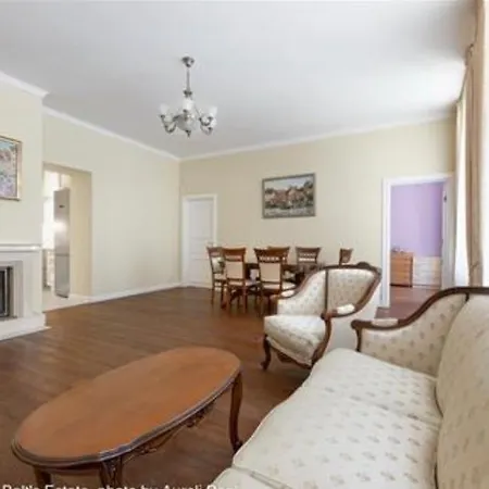 Dome Center Apartman *